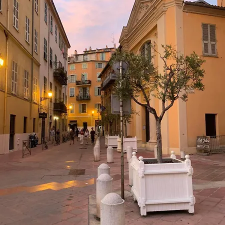 Appartamento 33 On The Old Historic Senate Square *
