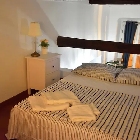 33 On The Old Historic Senate Square