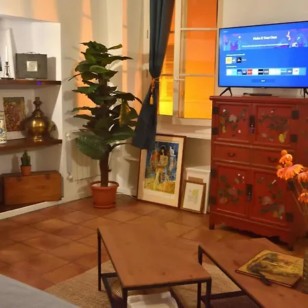 Lägenhet 33 On The Old Historic Senate Square *