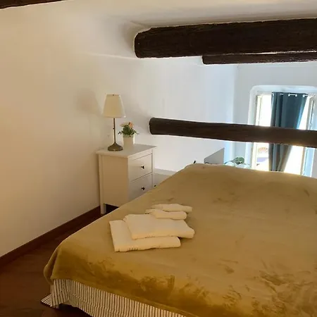 33 On The Old Historic Senate Square * Nice