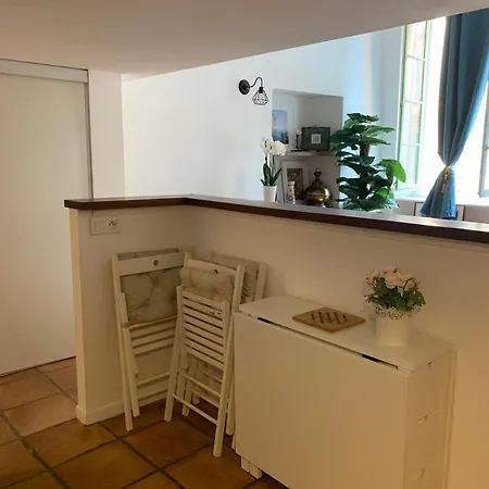 Lägenhet 33 On The Old Historic Senate Square *